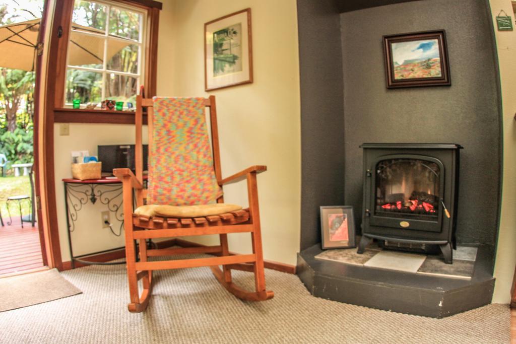 Ferny Hollow: Romantic Rainforest Cottage Волкано Экстерьер фото